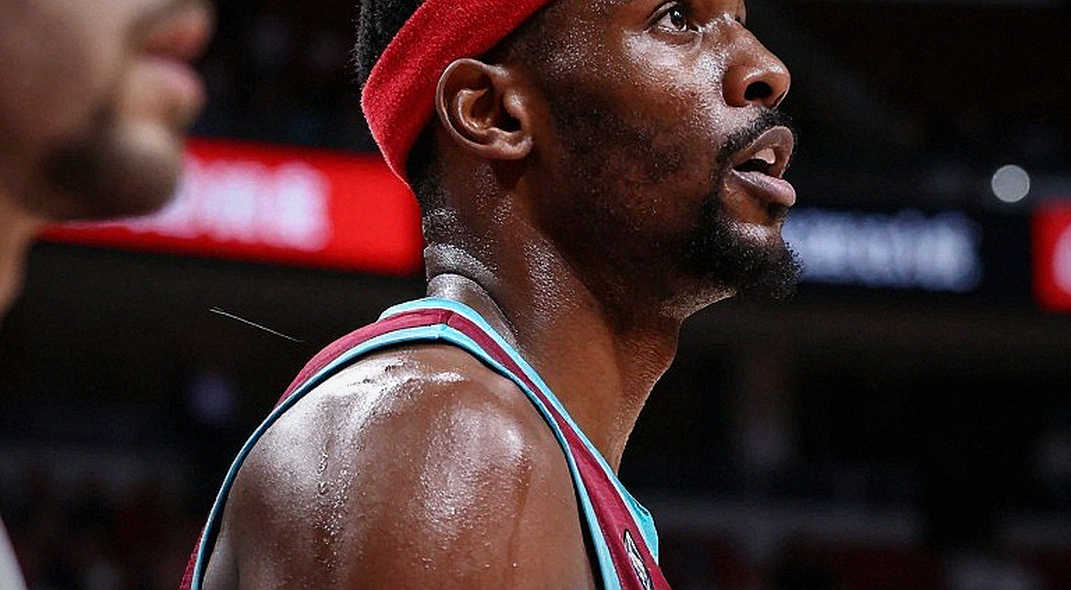 Josh Nebo nghỉ tới ba tuần: Barcelona mất trụ nội tuyến đúng nhịp EuroLeague