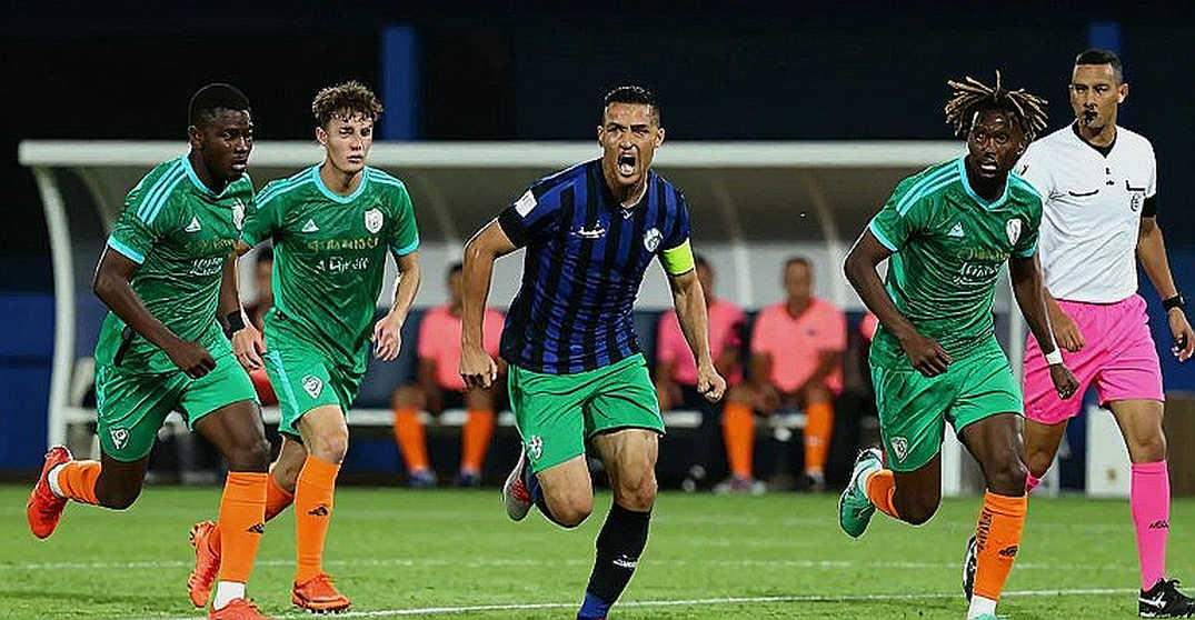 Hợp đồng kép của Mancini: Khi bảng lương không kể hết câu chuyện