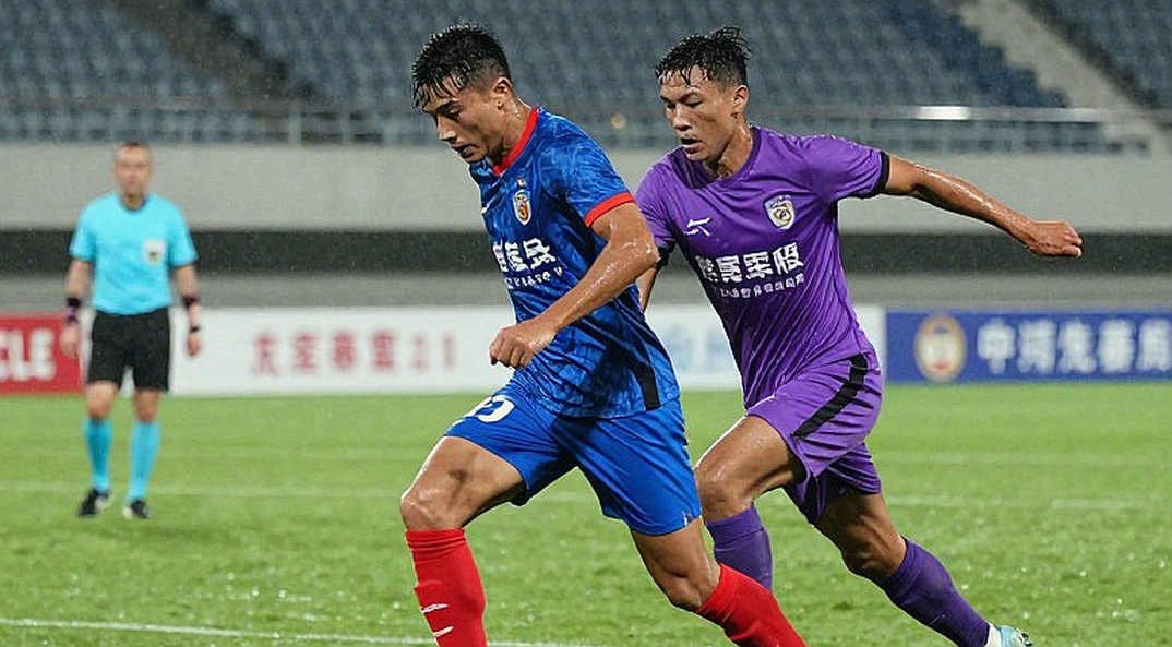 Dinh Bac and the Vice-Captain Armband: When Kim Sang Sik Bets on Youth Amid a Fixture Storm