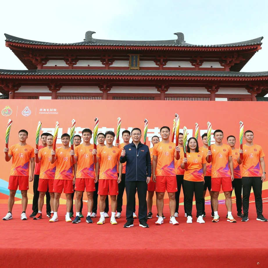 Dinh Bac and the Vice-Captain Armband: When Kim Sang Sik Bets on Youth Amid a Fixture Storm