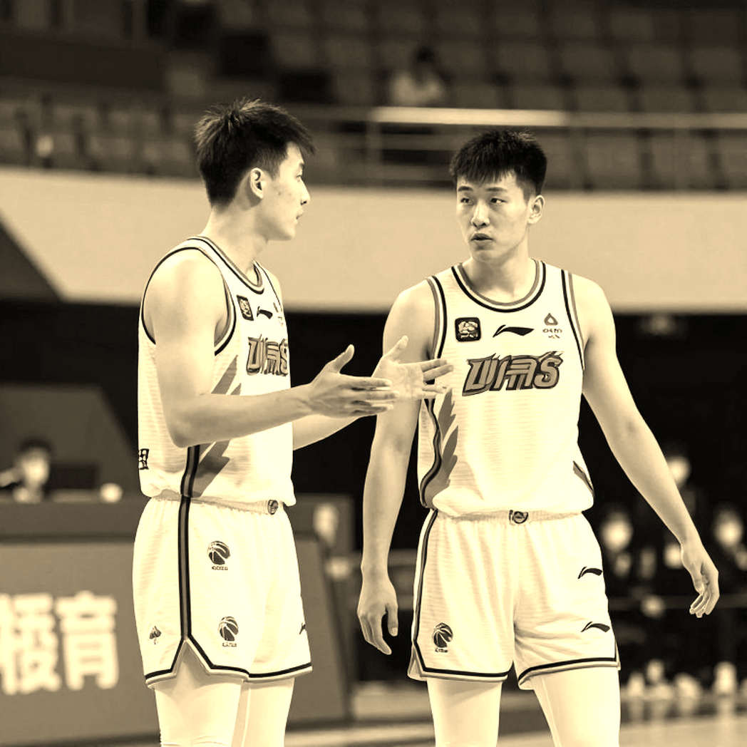 Lakers ký Rafael Castro bằng Exhibit 10: hợp đồng không rủi ro, bản tin đầy rủi ro