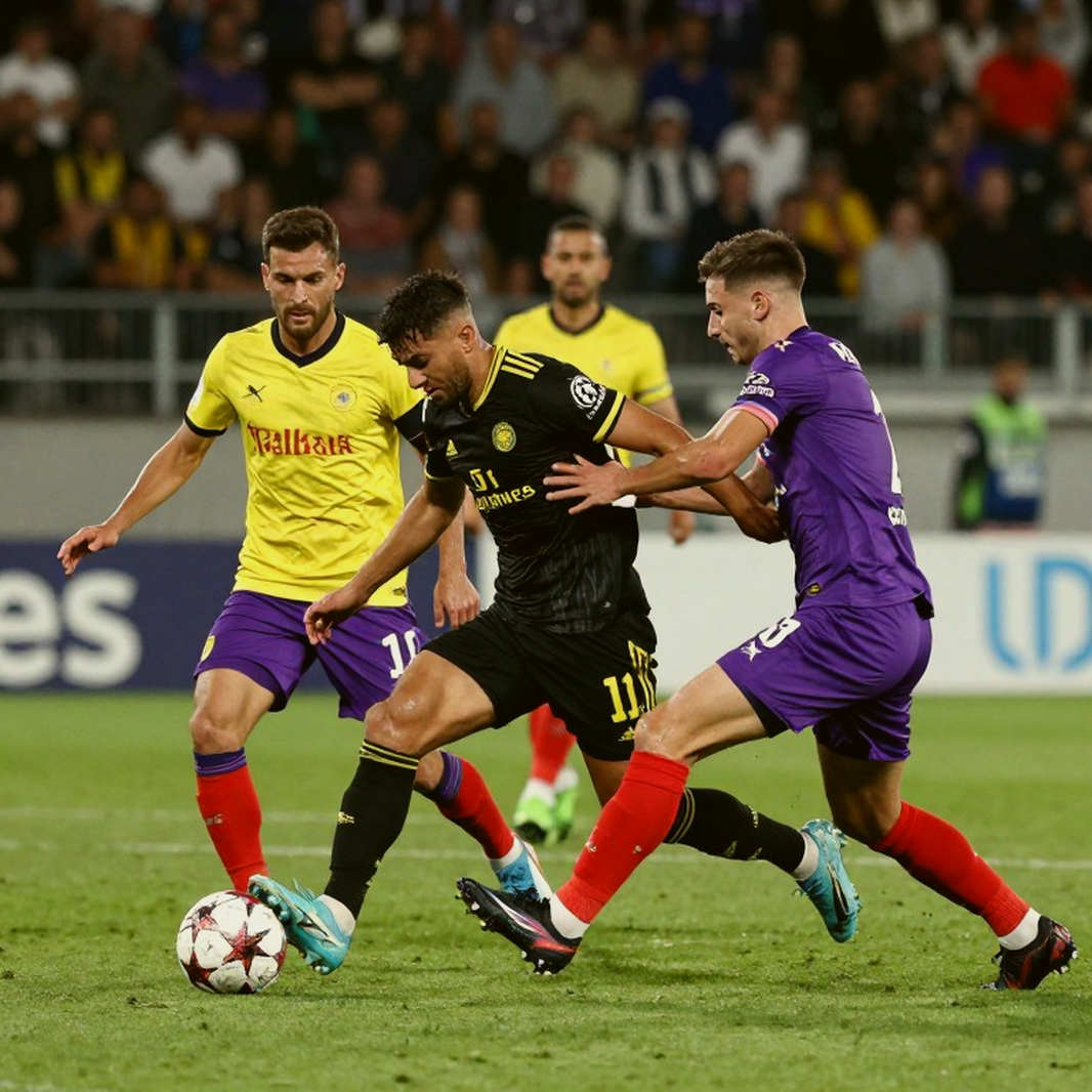 Dòng tiền ngủ đông trong lòng V.League: Ai thực sự thu tiền từ một cầu thủ trẻ?