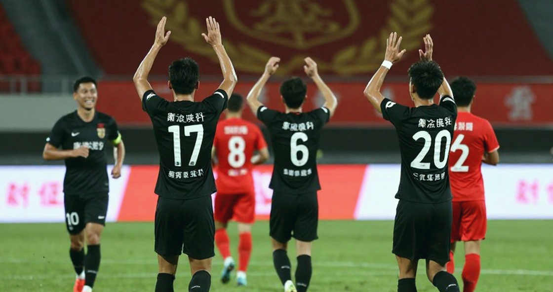 Persija bảo vệ Shin Tae-yong: ba trận thắng, một video và dấu trừ của Java United